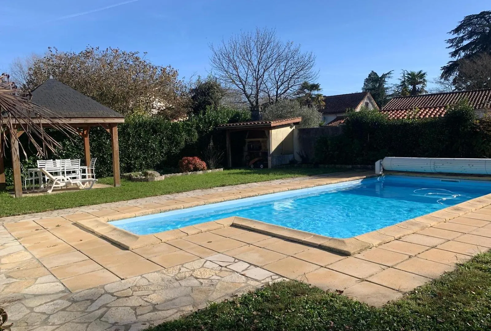 Maison De Plein Pieds Avec Jardin Et Piscine , Location A La Semaine Vic-en-Bigorre 0*,  Frankrike