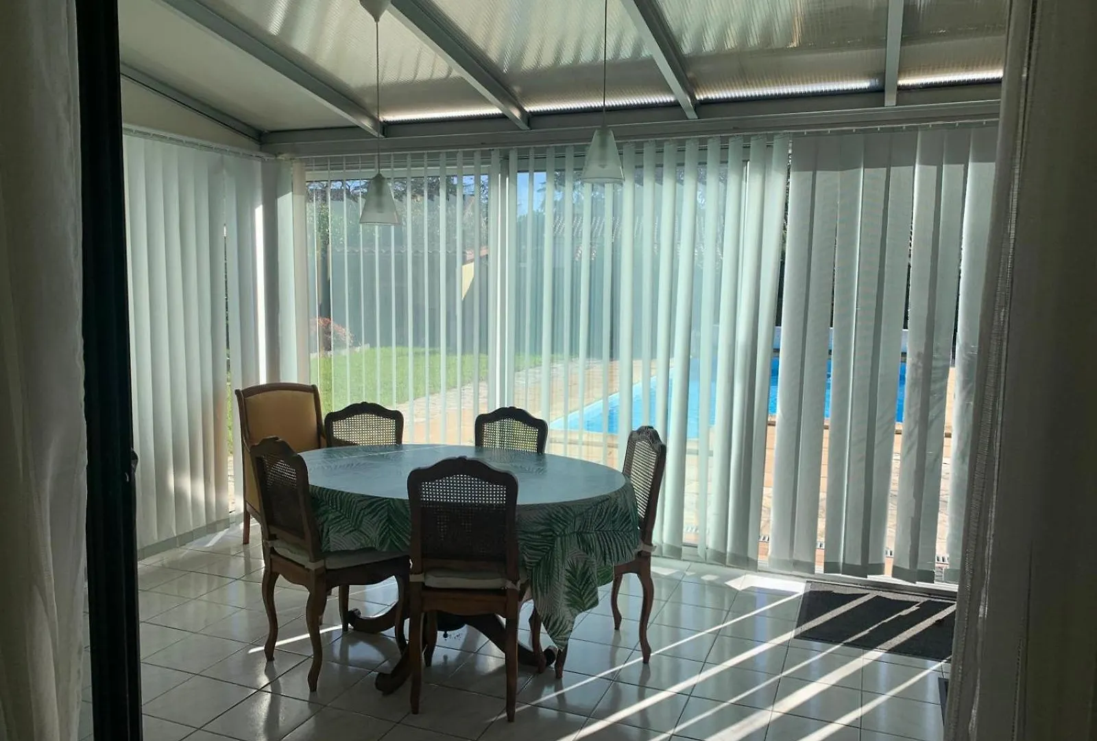 Villa Maison De Plein Pieds Avec Jardin Et Piscine , Location A La Semaine Vic-en-Bigorre Frankrike