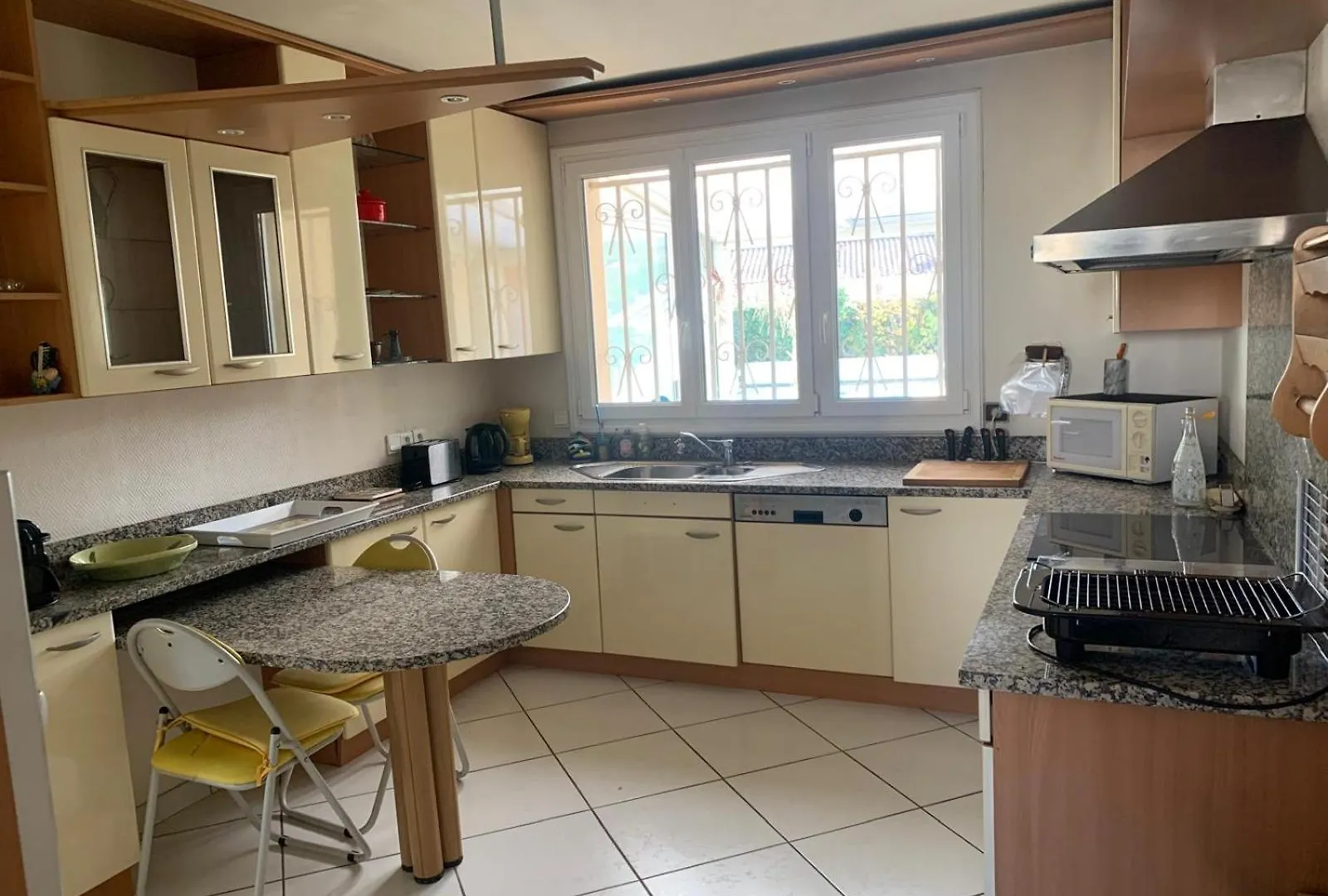 Maison De Plein Pieds Avec Jardin Et Piscine , Location A La Semaine Vic-en-Bigorre Frankrike